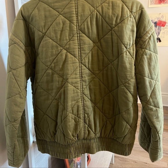 NWOT Gap Quilted Jacket - Picture 3 of 4